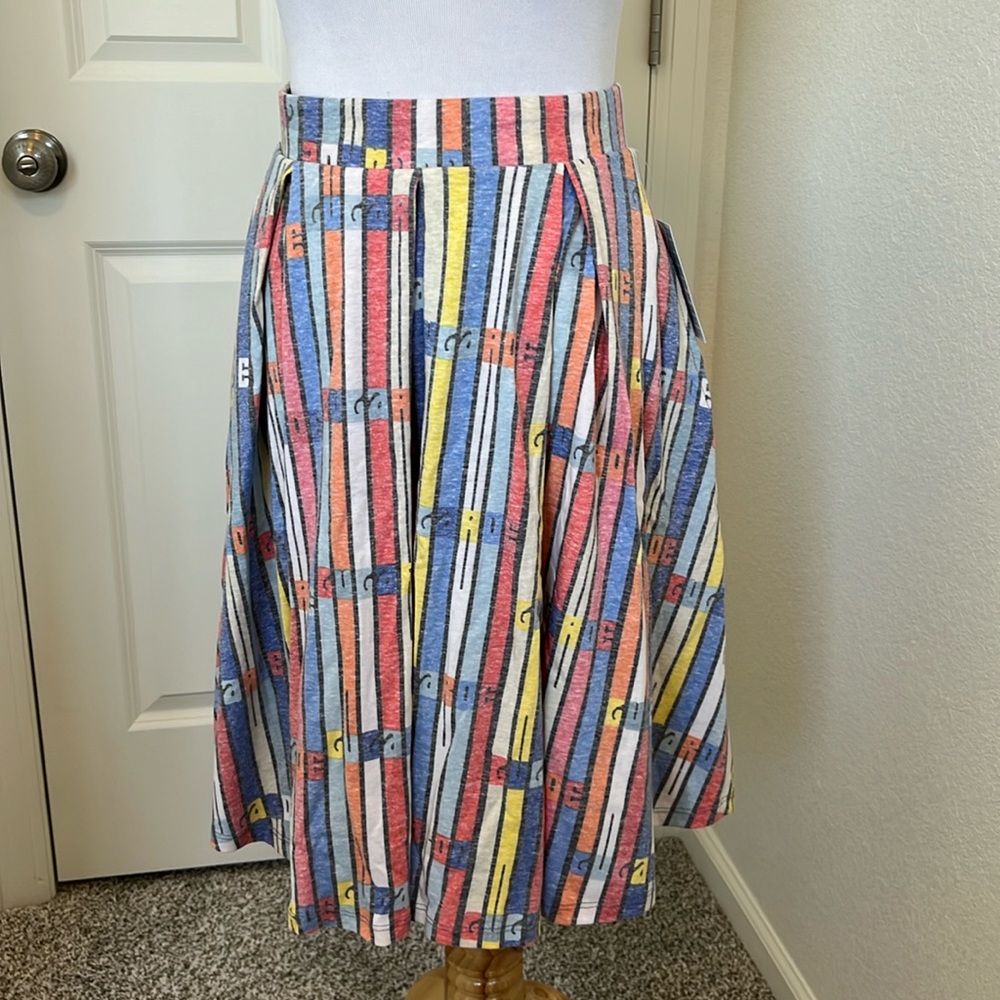 NWT Lularoe Madison, XS.